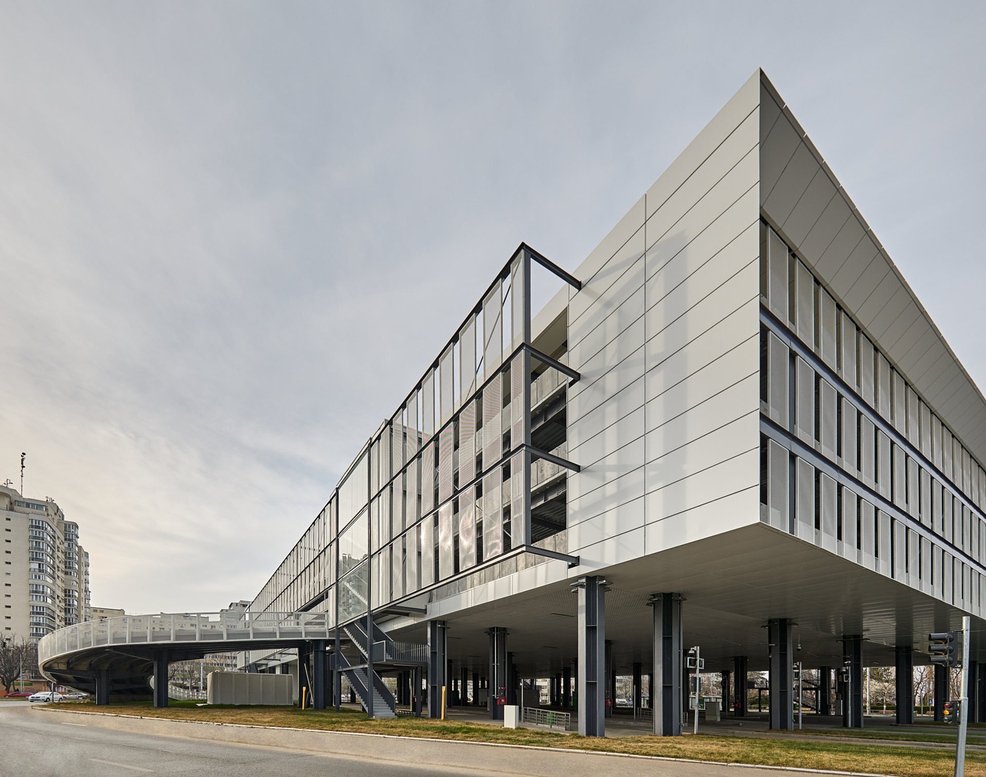 Primaria Municipiului București - Terminal multimodal și park&ride
