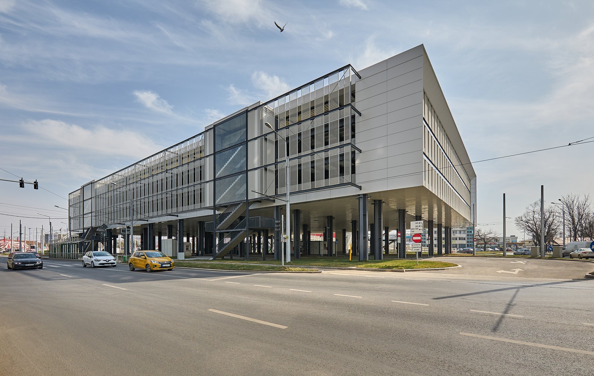 Primaria Municipiului București - Terminal multimodal și park&ride